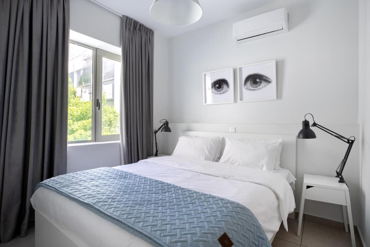 Supreme B2 In Syntagma Apartment *